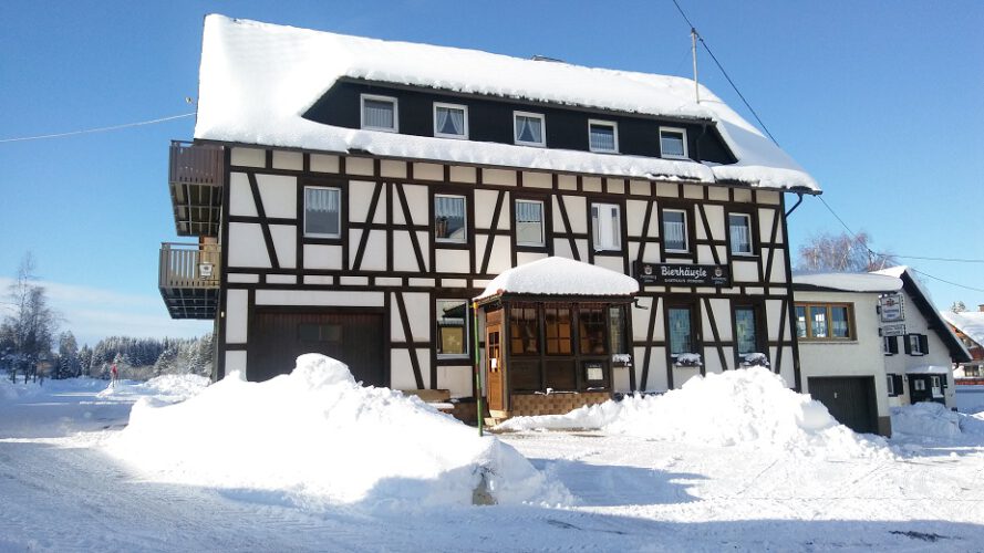 Gasthaus-Bierhaeusle-Winter-2020-2021-Front